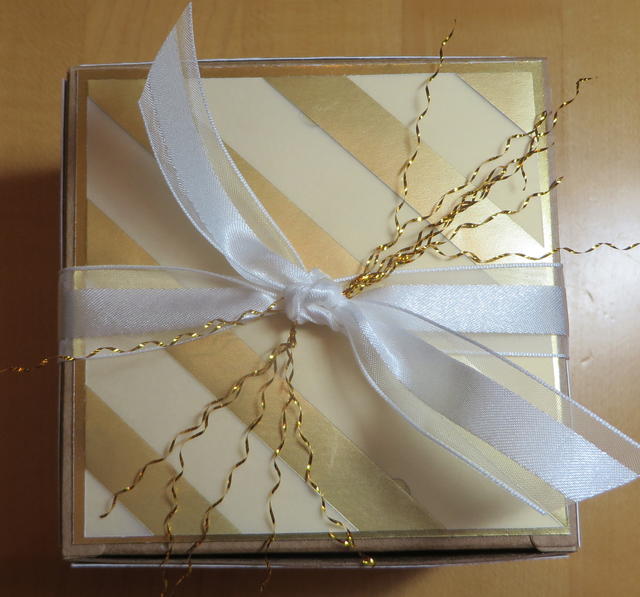 Gold Gift Box Top with Gold Frizzle
