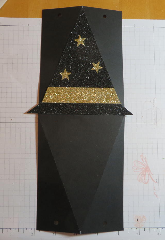 Witch's Hat Triangle Box Layout