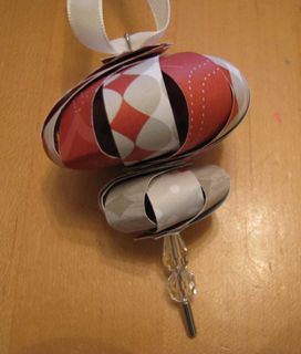 DblBallOrnamentCloseup DblBallOrnamentCloseup